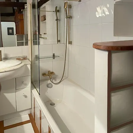 Apartment Du Prince, 70 Sqm Ac Lift Terrace Garage
