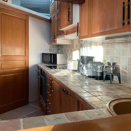 Apartment Du Prince, 70 Sqm Ac Lift Terrace Garage *