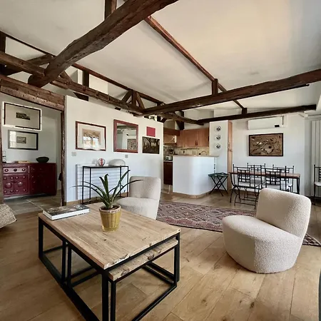 Du Prince, 70 Sqm Ac Lift Terrace Garage Apartment *