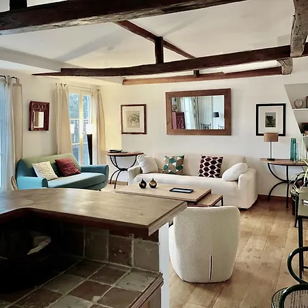 Apartment Du Prince, 70 Sqm Ac Lift Terrace Garage *