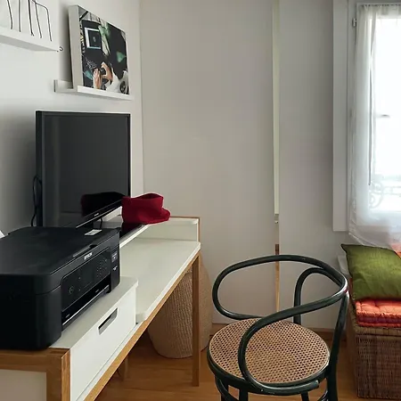 Du Prince, 70 Sqm Ac Lift Terrace Garage * Paris