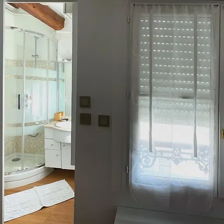 Du Prince, 70 Sqm Ac Lift Terrace Garage Appartamento *