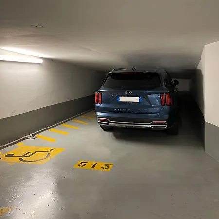 Du Prince, 70 Sqm Ac Lift Terrace Garage